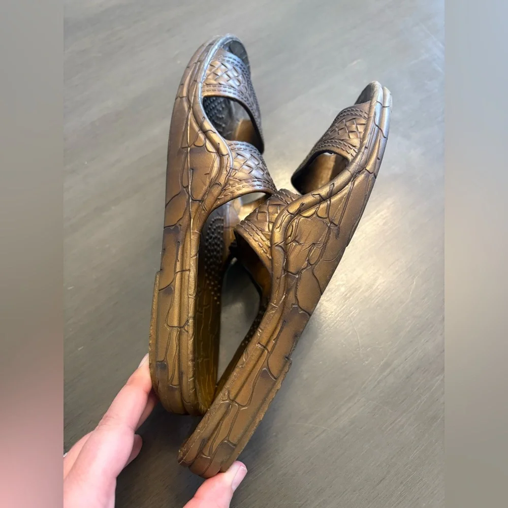 Imperial Hawaii Beach Sandals Lightweight Vacation Shoes Brown Men’s Size 10